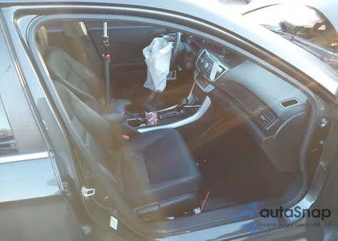 2013 Honda Accord Sport z USA, uszkodzony, nr VIN 1HGCR2F52DA269992